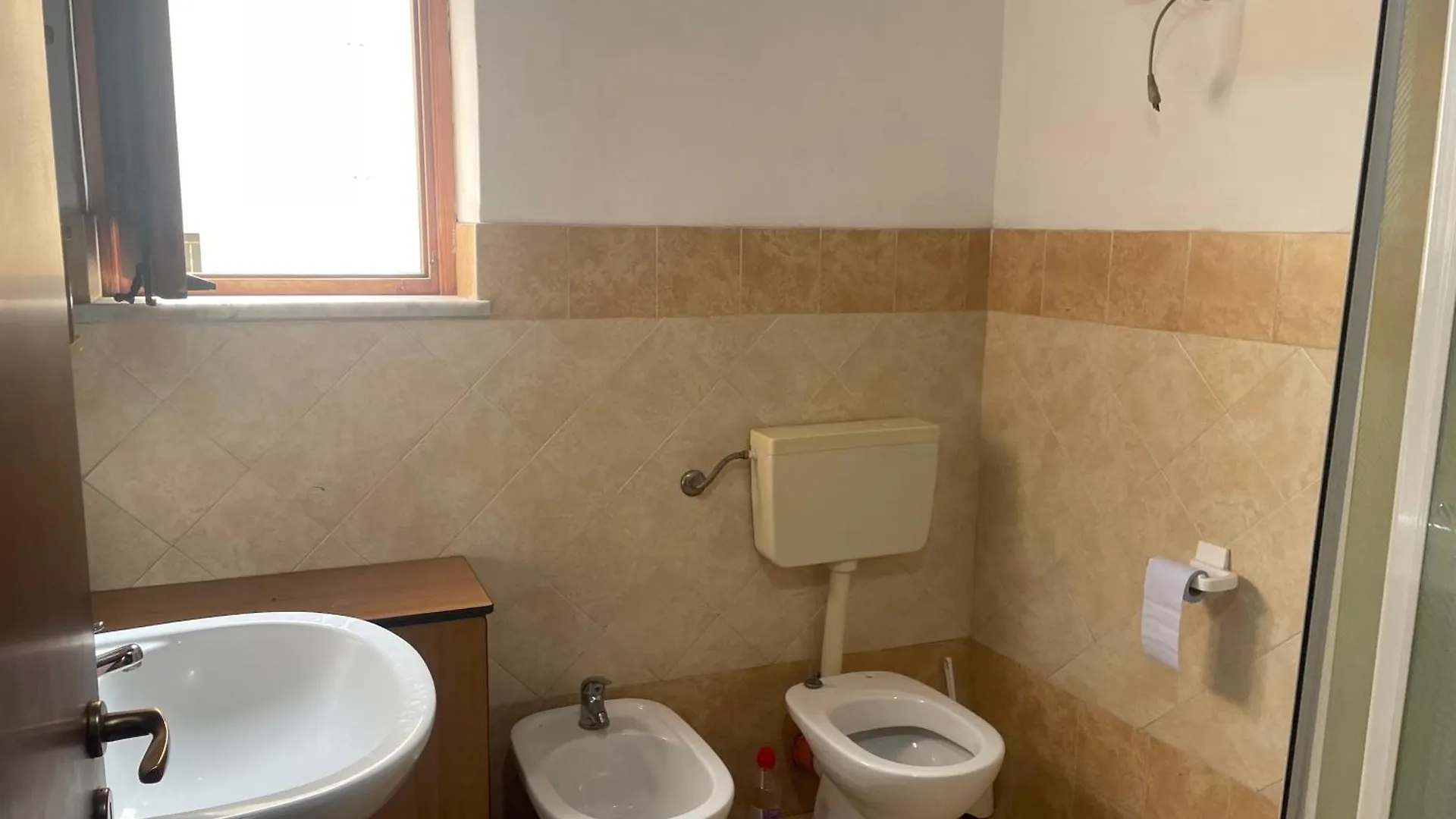 Capsule hotel Teds B&B Palermo Italy